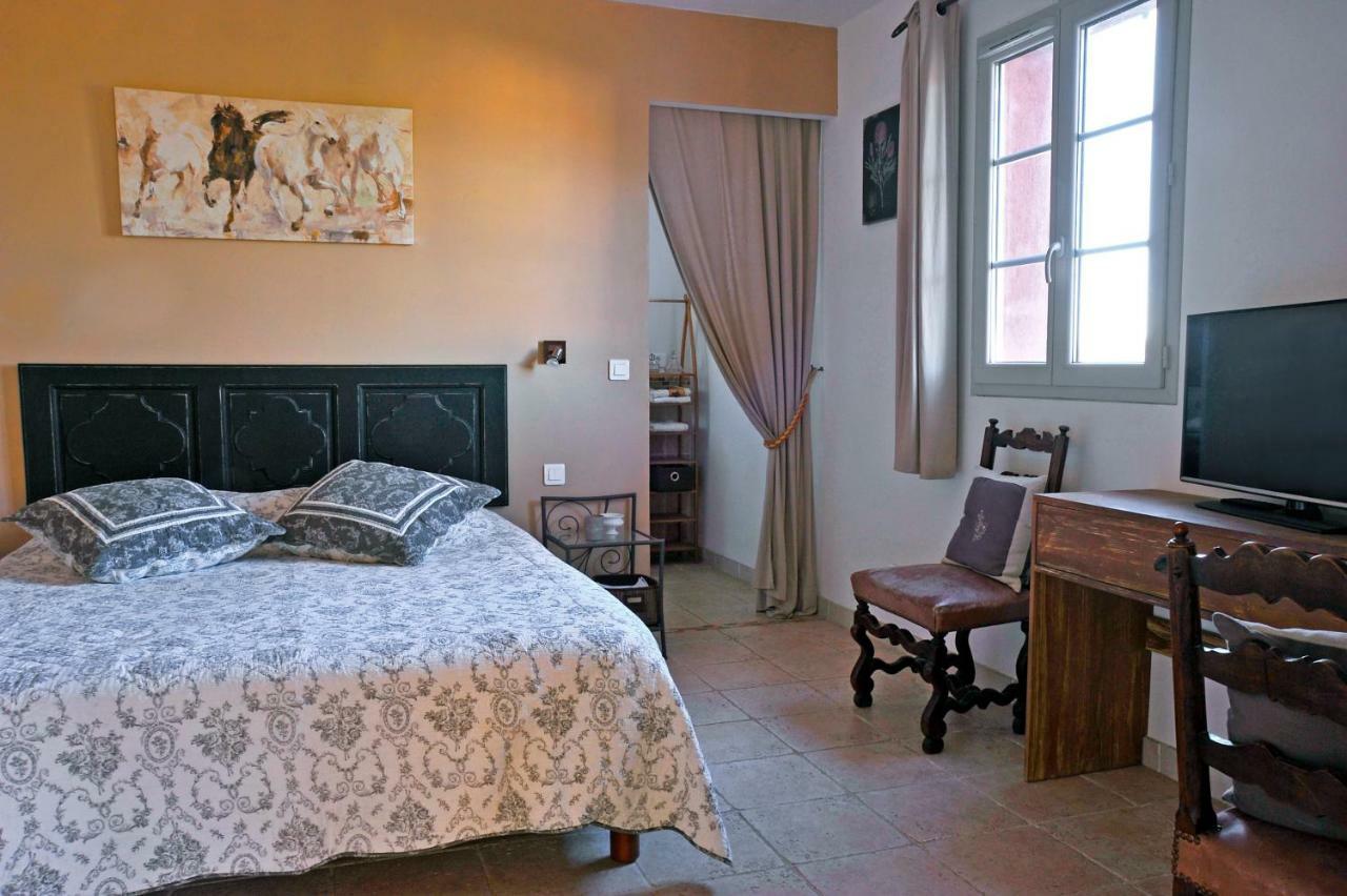 Bed And Breakfast La Maison De Nathalie Les Mayons 외부 사진